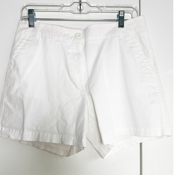 Crown & Ivy Caroline Shorts White and Salmon Cotton Stretch, Size 6 - Picture 3 of 9